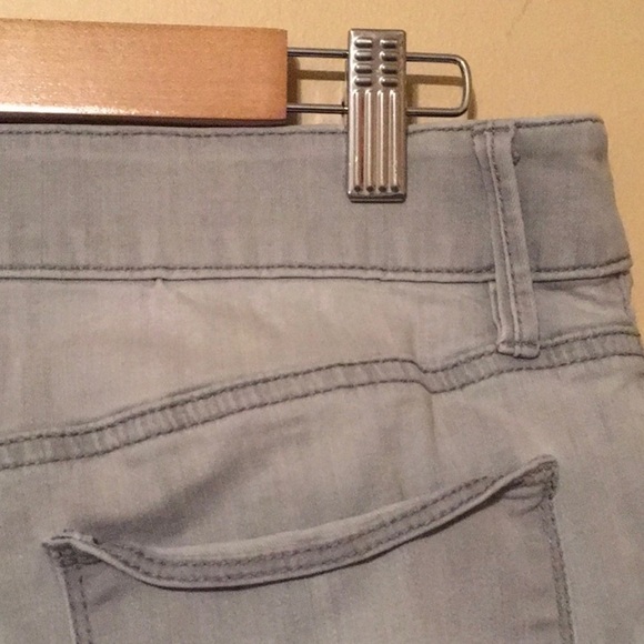 Chico’s jeans women’s size 6 small 0.5R grey elastic waist thin pliable … - Picture 10 of 16